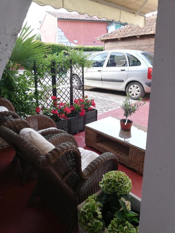 Apartments Poretti For 2,In Center Parking Free In The Yard,6 Min Beach Walk Ρόβινι Εξωτερικό φωτογραφία