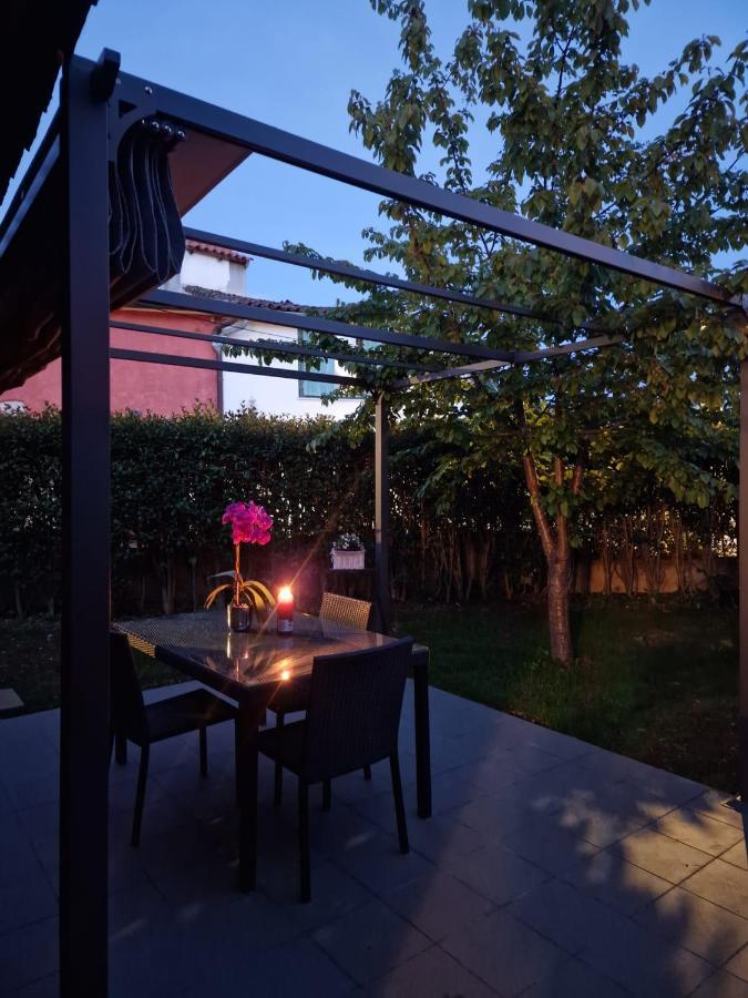 Apartments Poretti For 2,In Center Parking Free In The Yard,6 Min Beach Walk Ρόβινι Εξωτερικό φωτογραφία