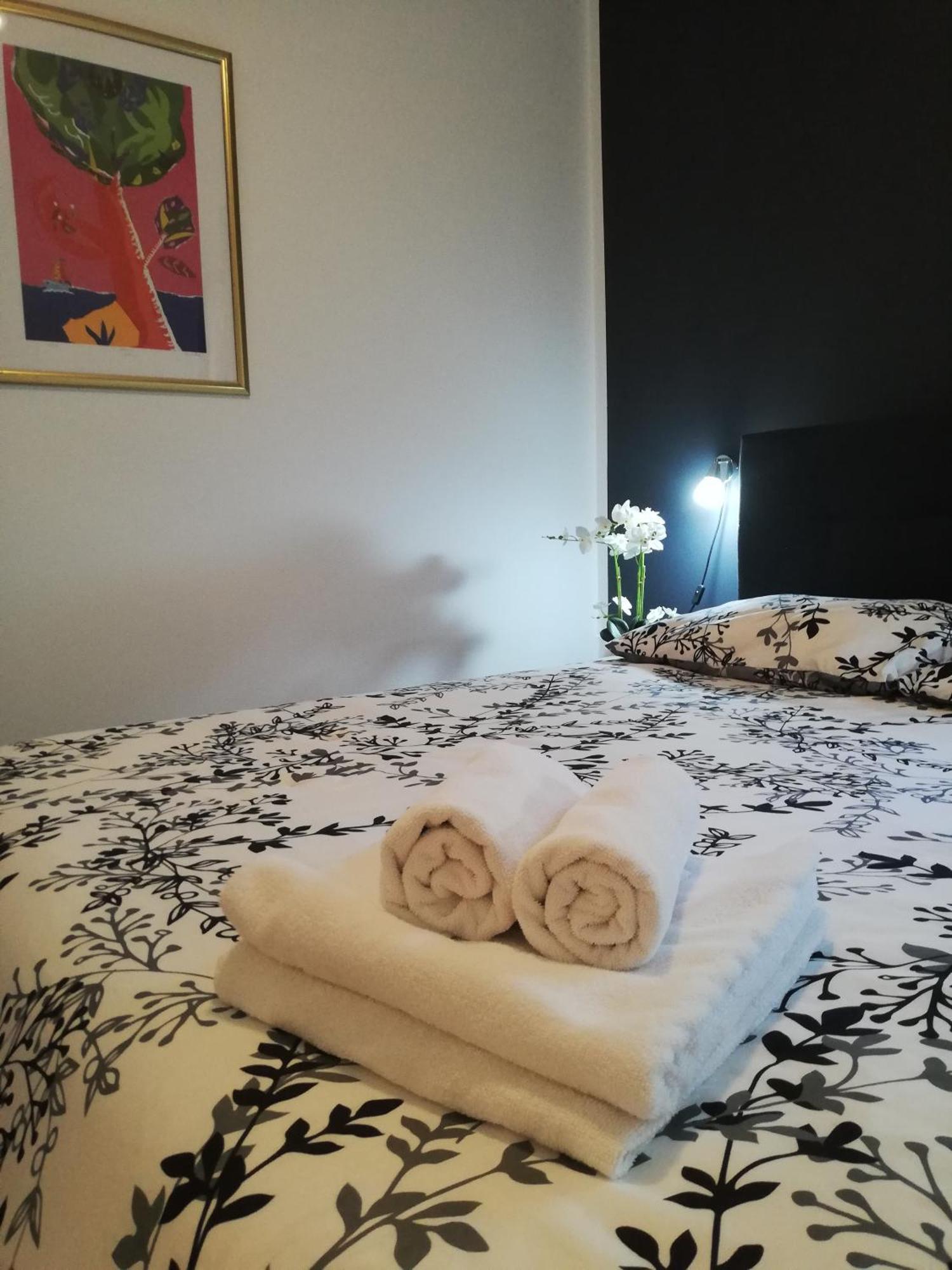 Apartments Poretti For 2,In Center Parking Free In The Yard,6 Min Beach Walk Ρόβινι Εξωτερικό φωτογραφία
